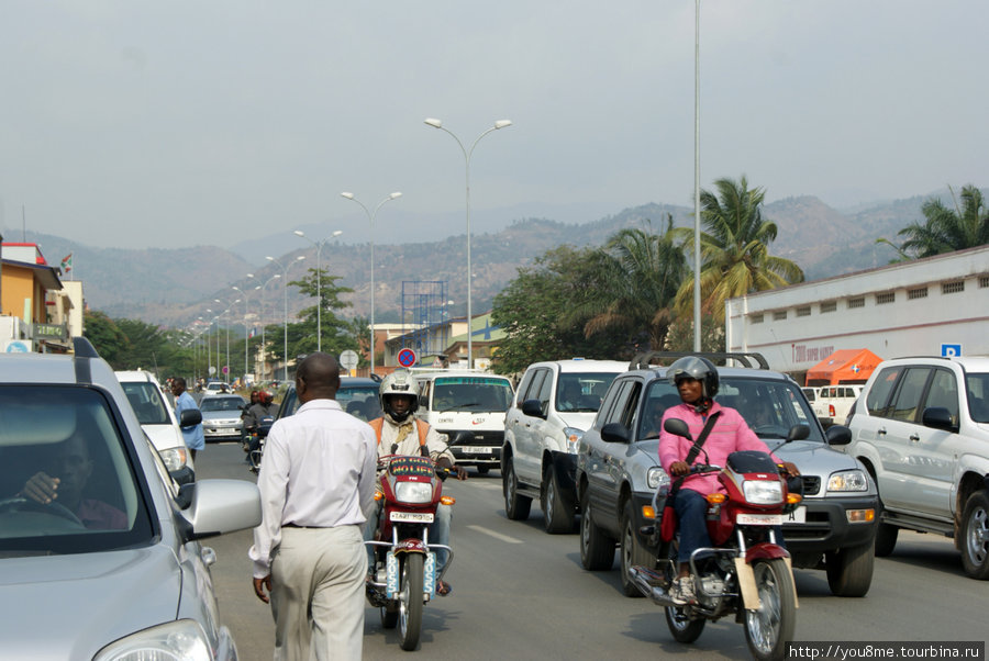 движение в центре Бужумбуры Бужумбура, Бурунди
