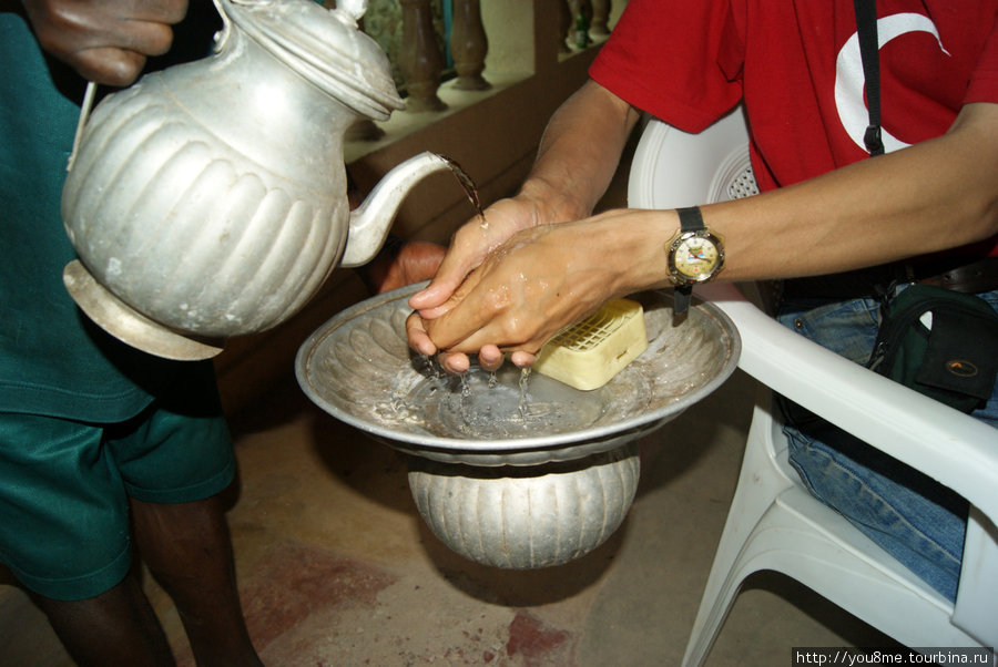 процесс мытья рук Бужумбура, Бурунди