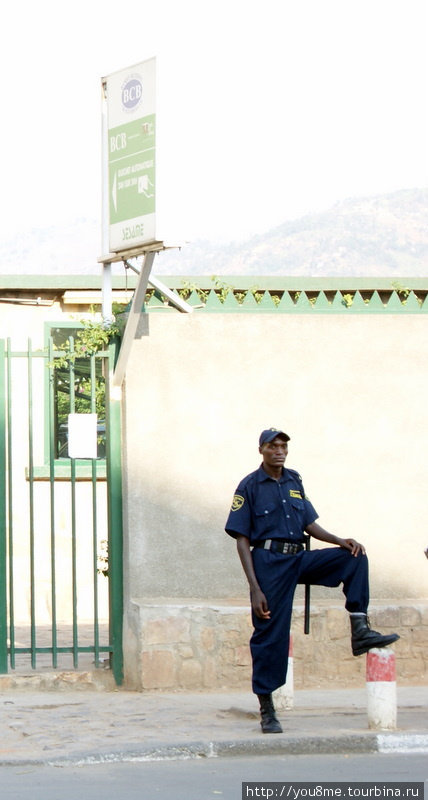 банковский охранник Бужумбура, Бурунди