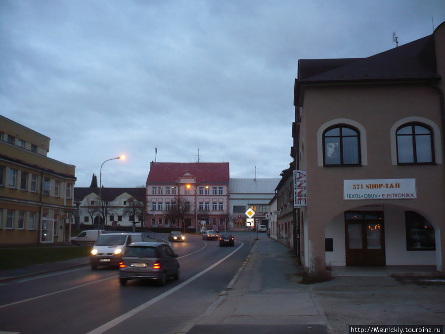 Утро в маленьком чешском городке Весели-над-Лужницей, Чехия