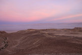 На закате панорама долины Мертвого моря становится поистине завораживающей.