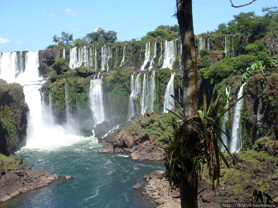 Водопад Игуаццу Пуэрто-Игуасу, Аргентина