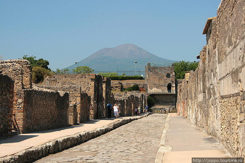 Помпеи и вулкан Везувий Помпеи, Италия