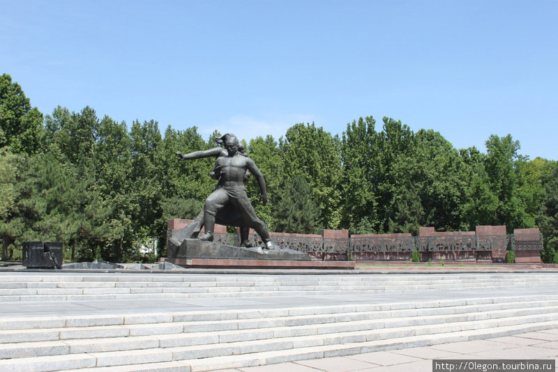 Монумент Мужество Ташкент, Узбекистан