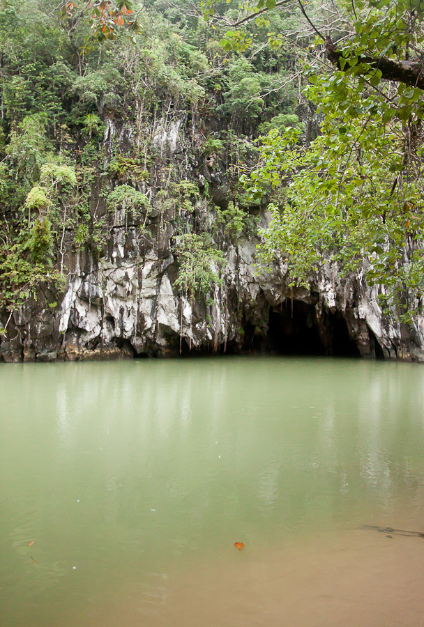 Вход в пещеру Остров Палаван, Филиппины