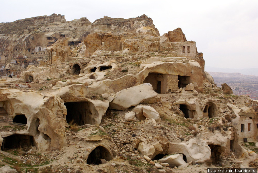 Когда-то это были жилые пещеры Ургюп, Турция