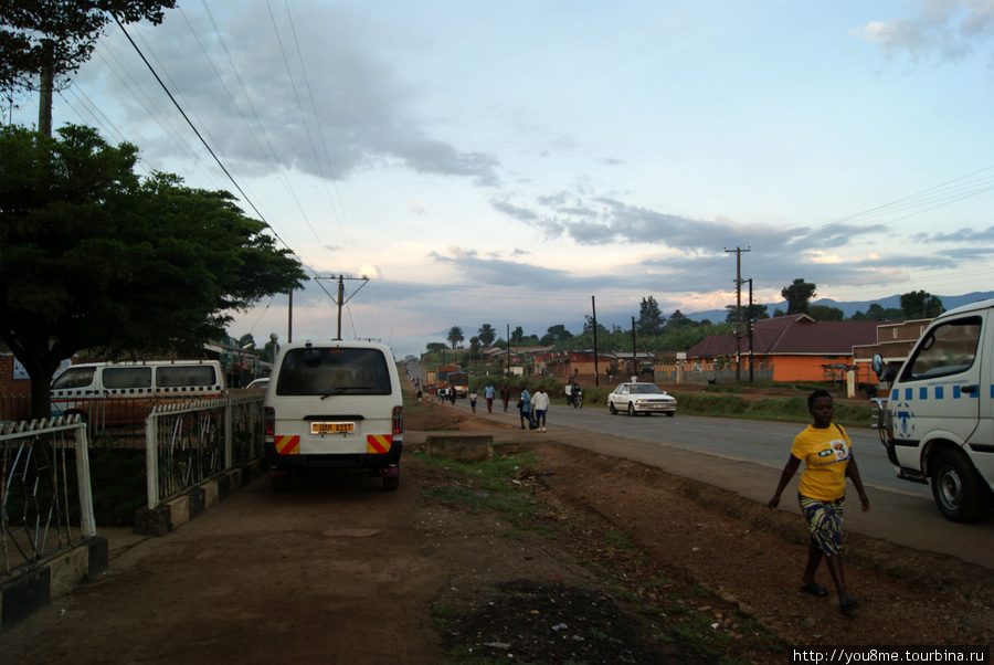 рассвет над Форт-Порталом Западный регион, Уганда