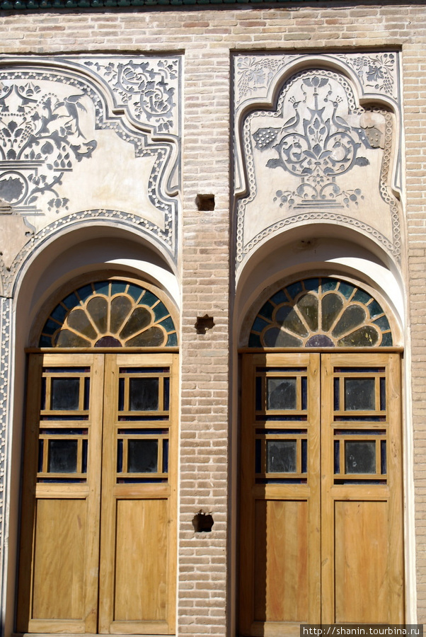 Двери Кашан, Иран