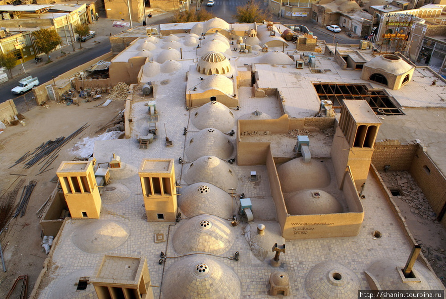 Крыша базара у мечети Амир Чакмак Йезд, Иран