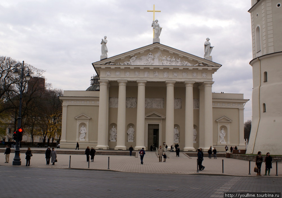 Кафедральный собор-базилика Святого Станислава и Святого Владислава Вильнюс, Литва