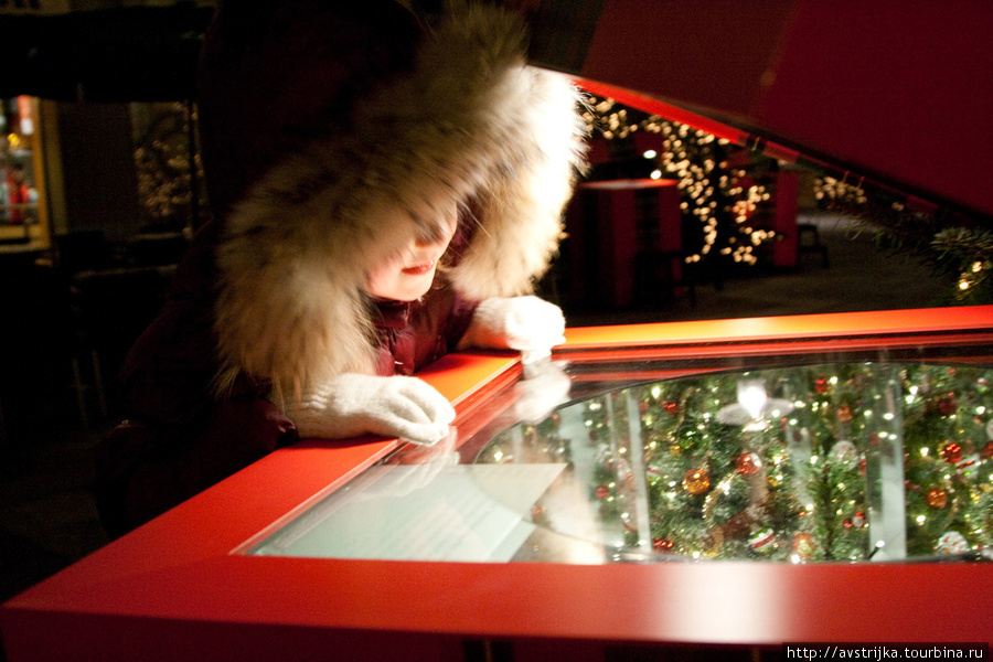 24 коробки с Рождеством внутри Цюрих, Швейцария