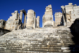 Лестница храма Аполлона в Дидиме
