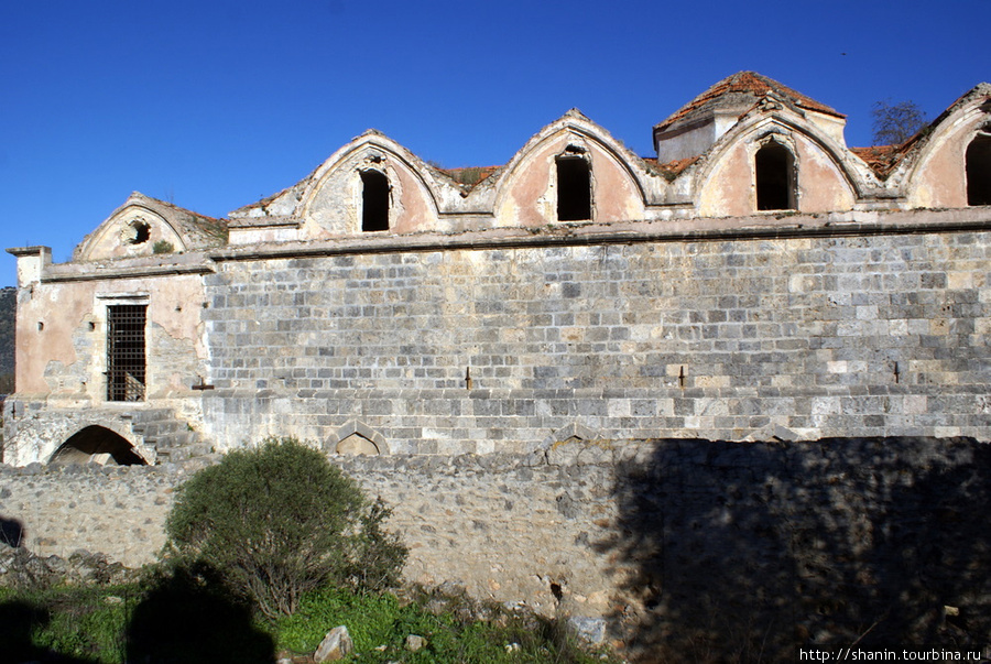 Заброшенная церковь XVII века Каякёй, Турция