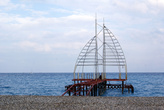 Конструкция на пляже Кемера