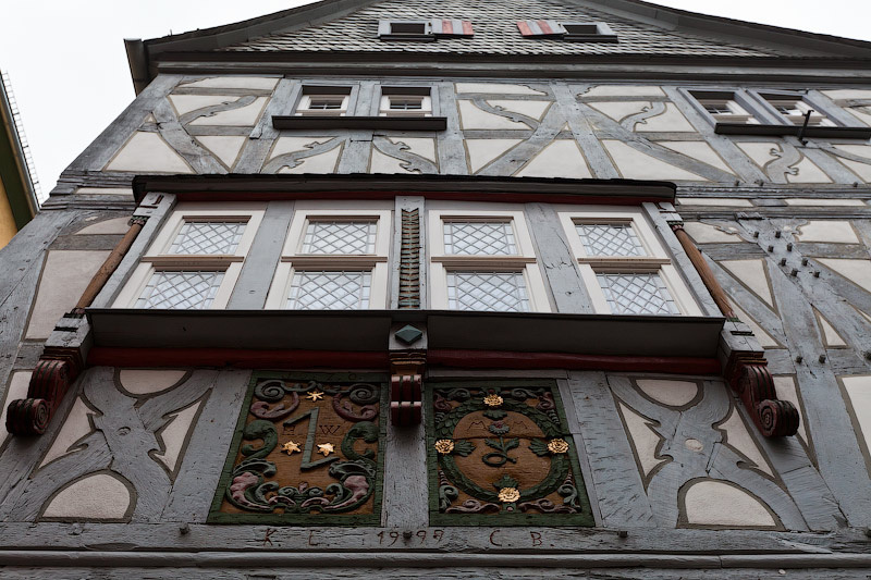 В течение последних лет большая часть исторических зданий коренным образом реставрирована и передана для использования по прямому назначению. Среди них один из старейших фахверковых домов Германии, построенный в 1296 г. Рёмер 1 Лимбург-на-Лане, Германия