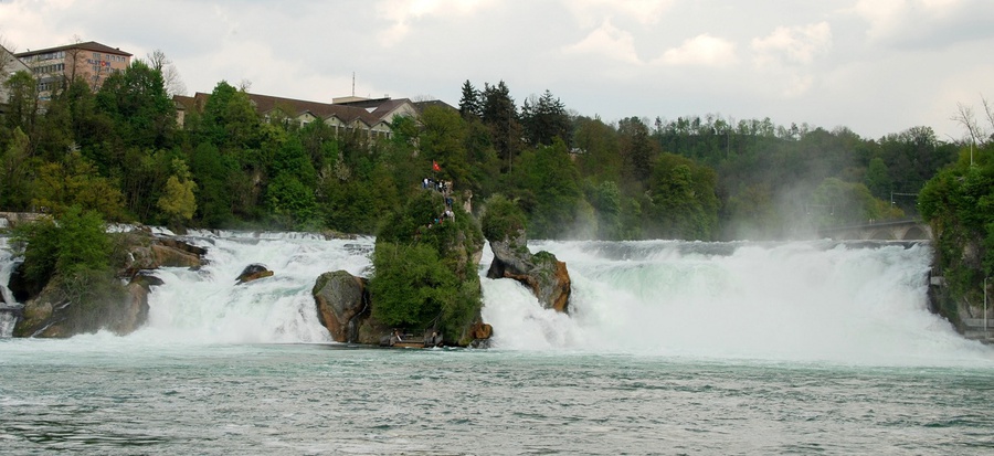 Рейнский водопад Нойхаузен-ам-Райнфалль, Швейцария