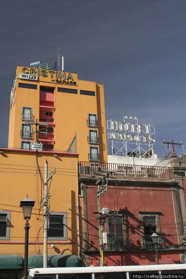 Отели привлекают как могут Сан-Луис-Потоси, Мексика