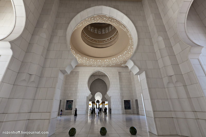 Белая мечеть Абу-Даби. Абу-Даби, ОАЭ
