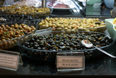 Оливки и маслины на традиционный завстрак в отеле