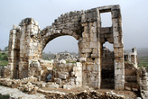 Древний храм в Патаре