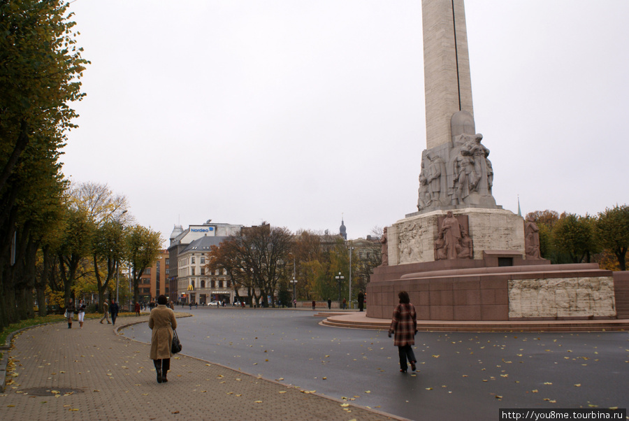 горожане зовут памятник — Милда Рига, Латвия