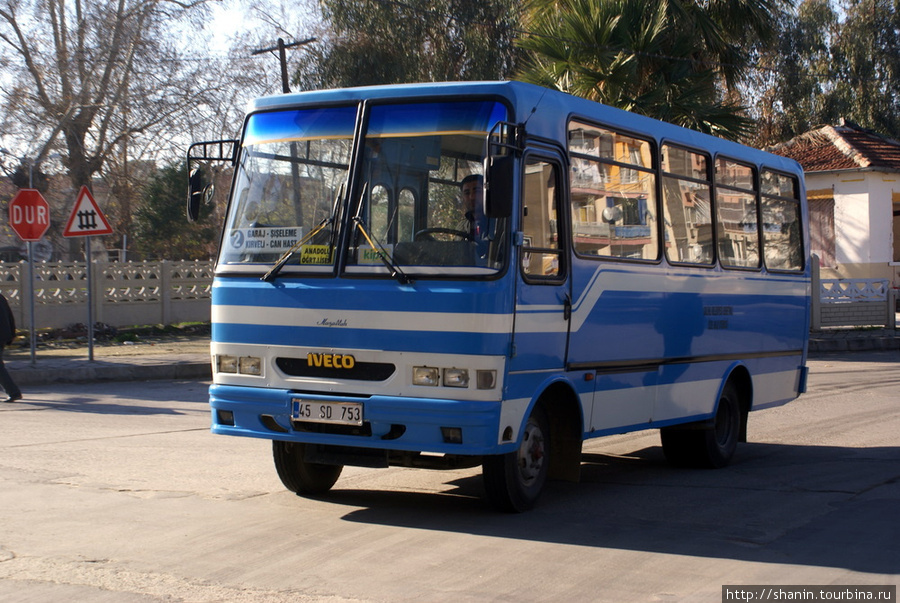 Автобус в Салихли Салихли, Турция