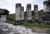 Колонны храма Артемиды в Сардах