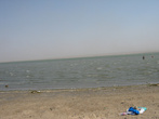 А это и есть соленое пресолёное озеро Джарылгач.