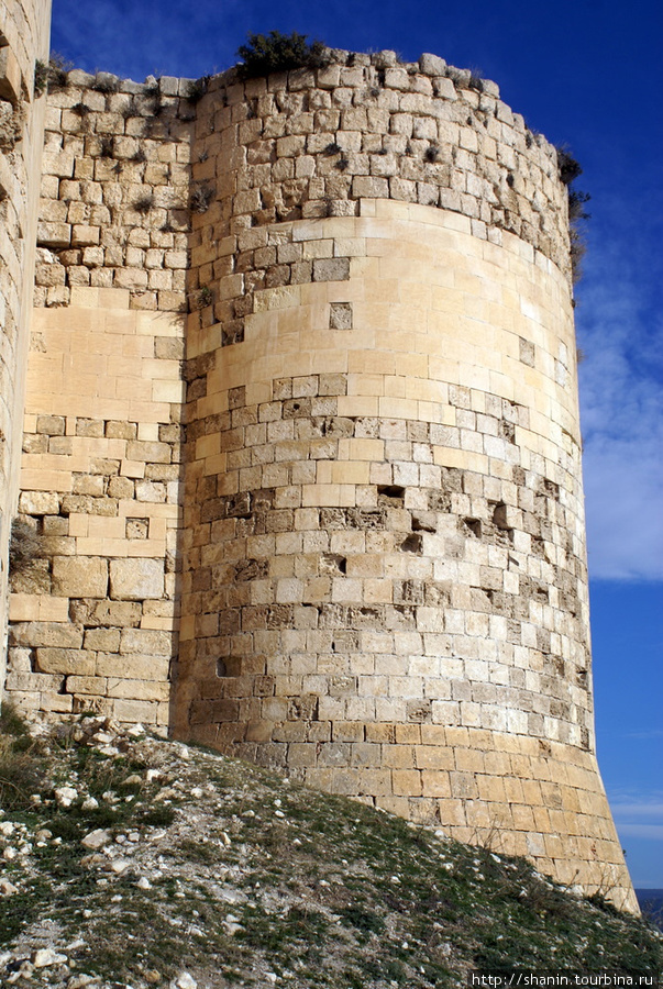 Угловая крепостная башня Силифке, Турция