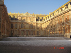Лувр – самый известный музей мира.
