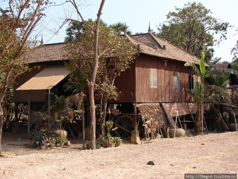 Домик у дороги Камбоджа