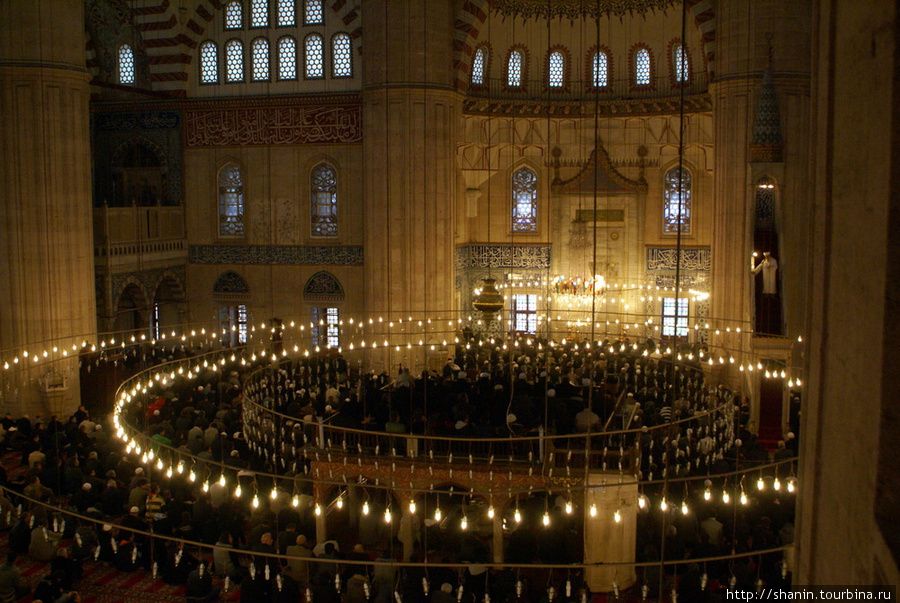 Пятничная служба в мечети Селимие в Эдирне Эдирне, Турция