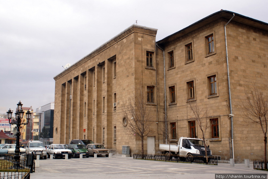 Здание Муниципалоитета в Ыспарте Испарта, Турция