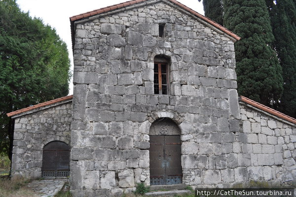 Руины крепости Абаата Гагра, Абхазия