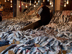 Рыбный рынок в Адане.