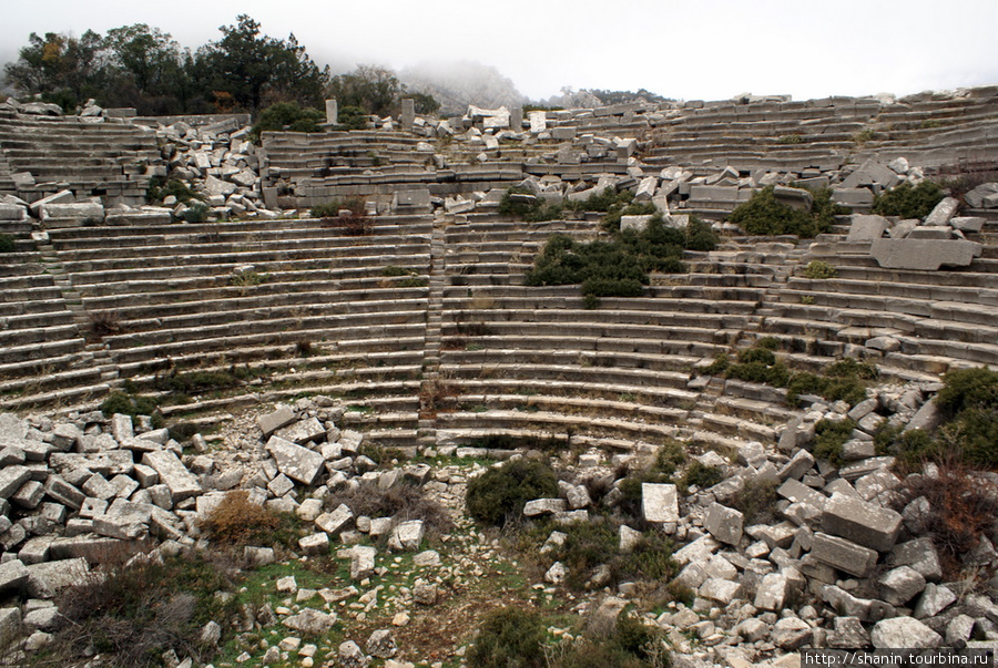 Руины театра в Термесе Анталия, Турция