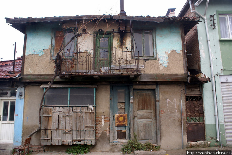 Обычный двухэтажный дом Эдирне, Турция