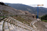 Амфитеатр и подъемный кран в Эфесе