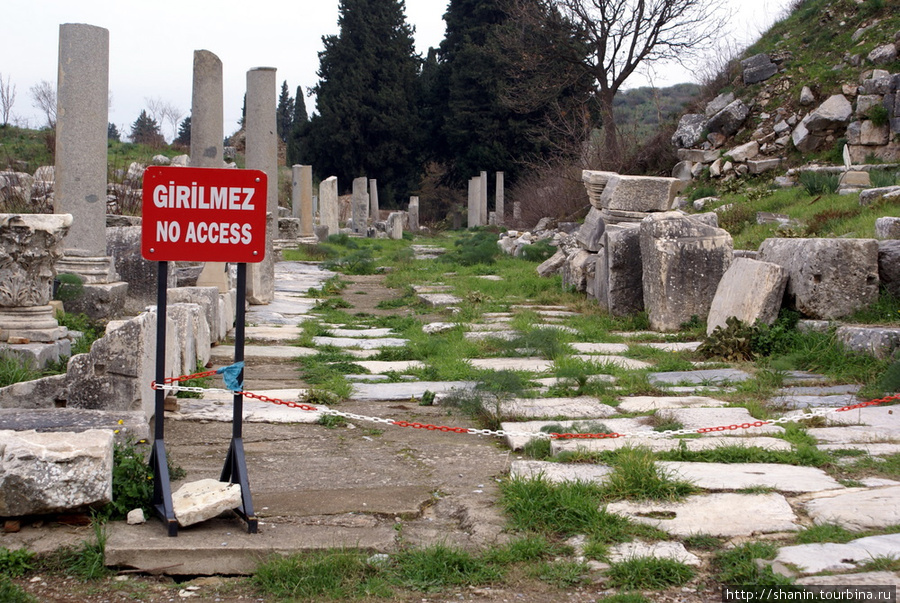 Туда проход закрыт Эфес античный город, Турция