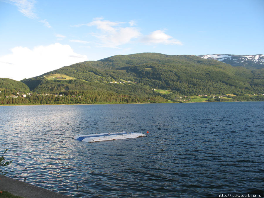 Восс - город у озера Восс, Норвегия