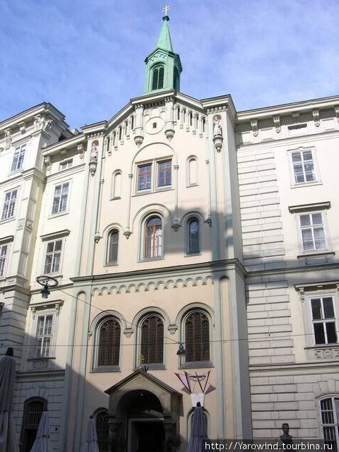 Церковь Святой Варвары / Zentralpfarre zu St. Barbara