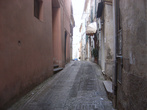 Вот такие улочки в горных городах Италии.