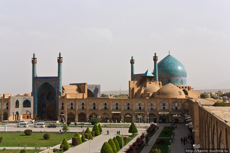 Общение с муллой в мечети Имама Исфахан, Иран