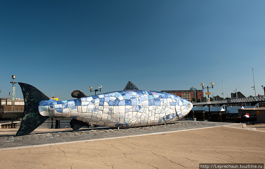 Скульптура Большая Рыба Белфаст, Великобритания