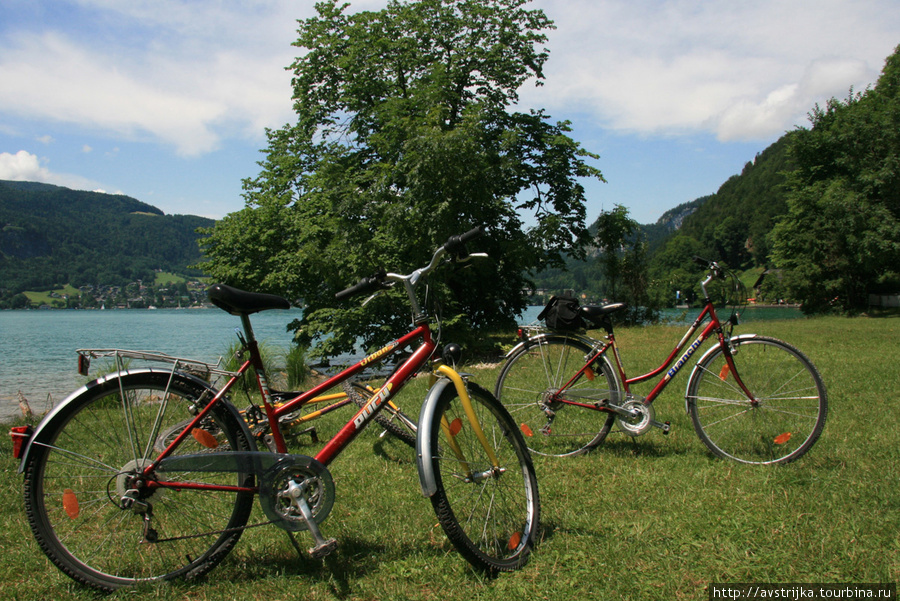 На велосипеде вокруг озера Вольфгангзее Санкт-Вольфганг, Австрия