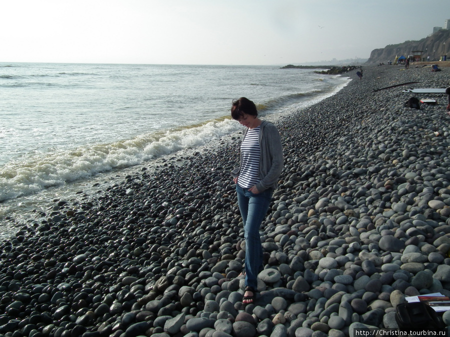 Морская тематика дня. Сифуд в Перу, набережная Лимы, каменный прибой Мирафлорес и я — морячка! Лима, Перу