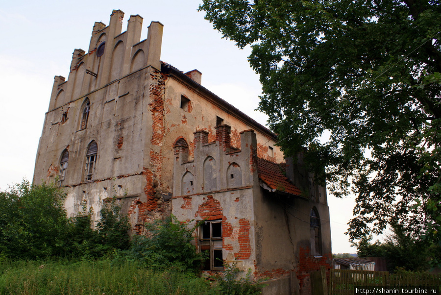 Руины замка Георгенбург Черняховск, Россия