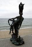 Статуя на набережной в Светлогорске