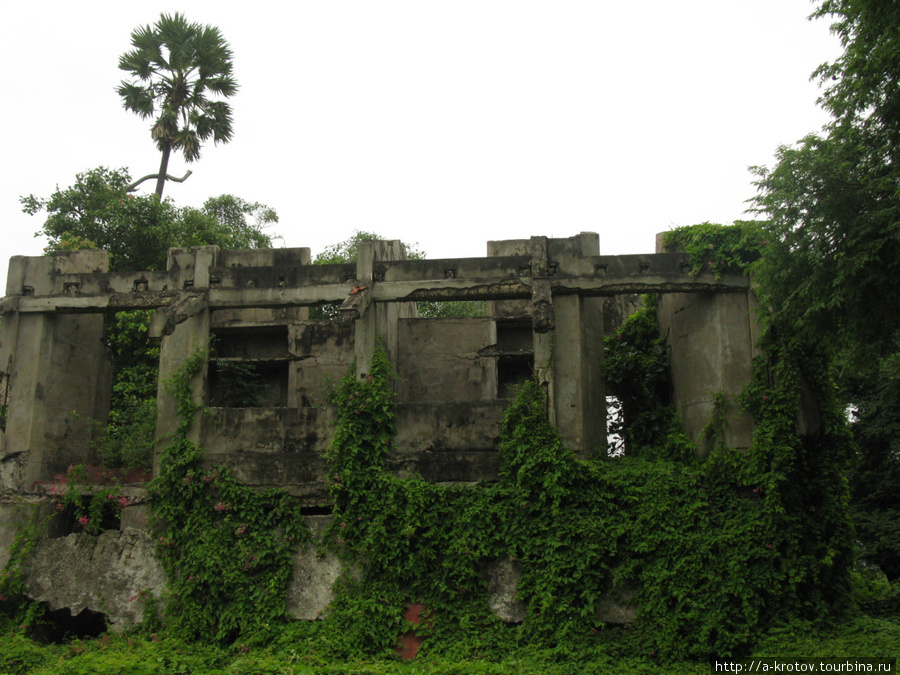 Остатки зданий Кайтс, Шри-Ланка
