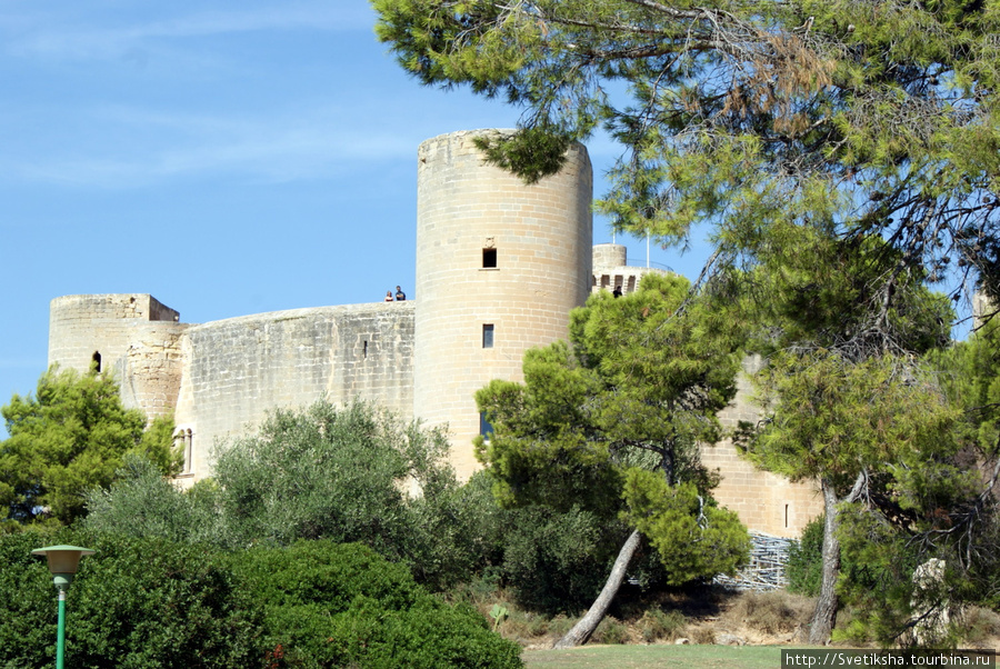 Замок-тюрьма Пальма-де-Майорка, остров Майорка, Испания
